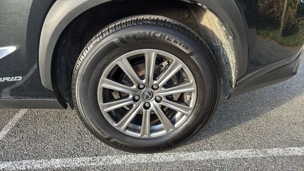 NX 2.5 VVT-i 197 300h Hybrid E-CVT Executive - Automatique Entr 2019 occasion 06410 Biot