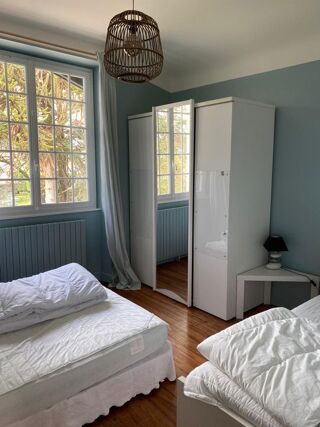  Maison à louer 6 pièces 160 m²