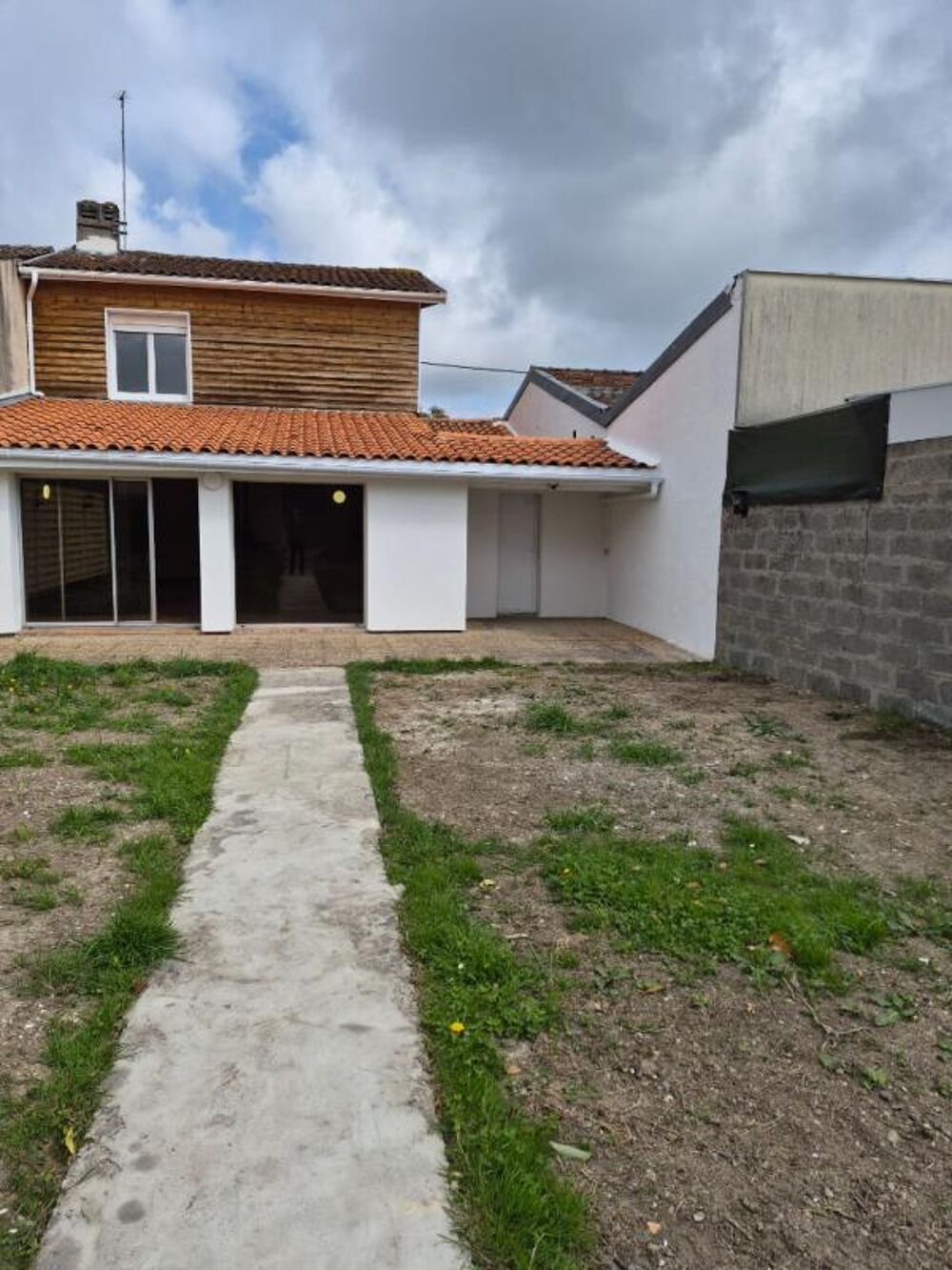 maison 95 M² + garage 24 M² 4 CH ,rénovée entièrement