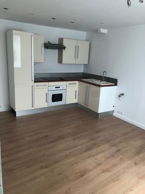   Appartement de 36m2 � louer sur Cuges les Pins Appartement - 2 pi�ce(s) - 36 m�