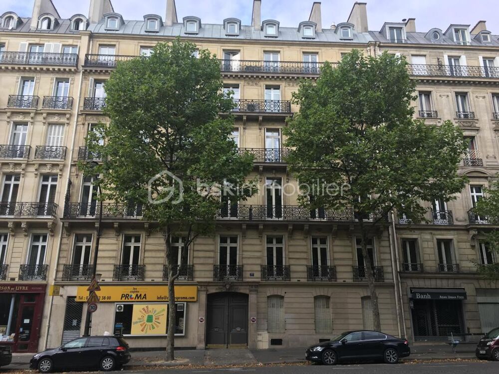 Vente Appartement PARIS 8ème – Studio meublé rénové 16 m² – Quartier Saint-Augustin – Calme & lumineux Paris 8