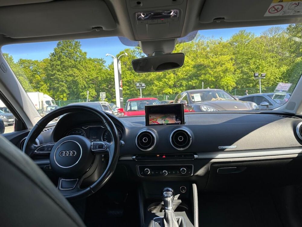 A3 III SPORTBACK 1.4 TFSI E-TRON 204 AMBITION LUXE S tronic 2016 occasion 78240 Chambourcy
