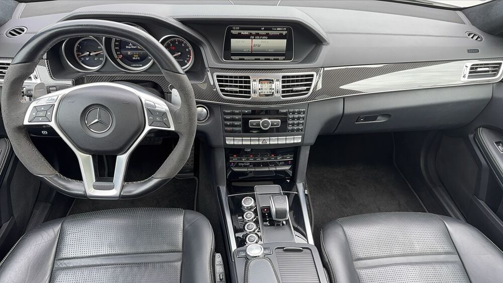 Classe E Break 63 S AMG 585 4Matic Speedshift MCT 7 - Toit ouvrant 2013 occasion 29200 Brest