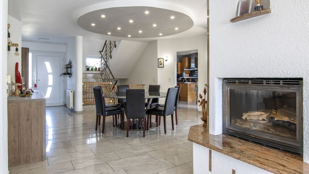 RANTZWILLER (68) : à vendre maison familiale 8 pièces avec jardin et piscine