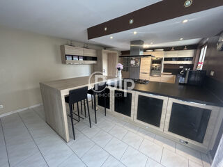  Maison � vendre 7 pi�ces 180 m�