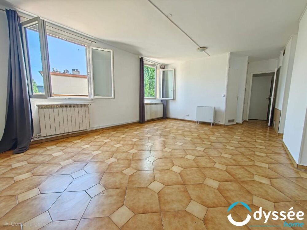Vente Appartement À vendre - Appartement T4 traversant de 73,97 m² avec cave e Stains