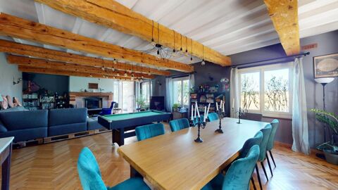   Maison Familiale r�nov�e avec piscine et double garage Maison - 6 pi�ce(s) - 249 m�