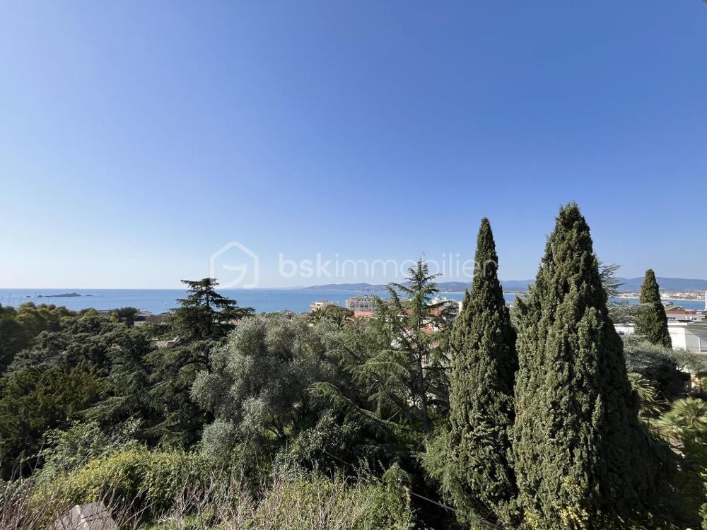 Vente Propriété/Château Centre de Saint-Raphaël – Élégante propriété de caractère des années 1930, vue mer sur un emplacement d'exception Saint raphael