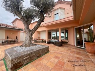  Maison  vendre 8 pices 320 m
