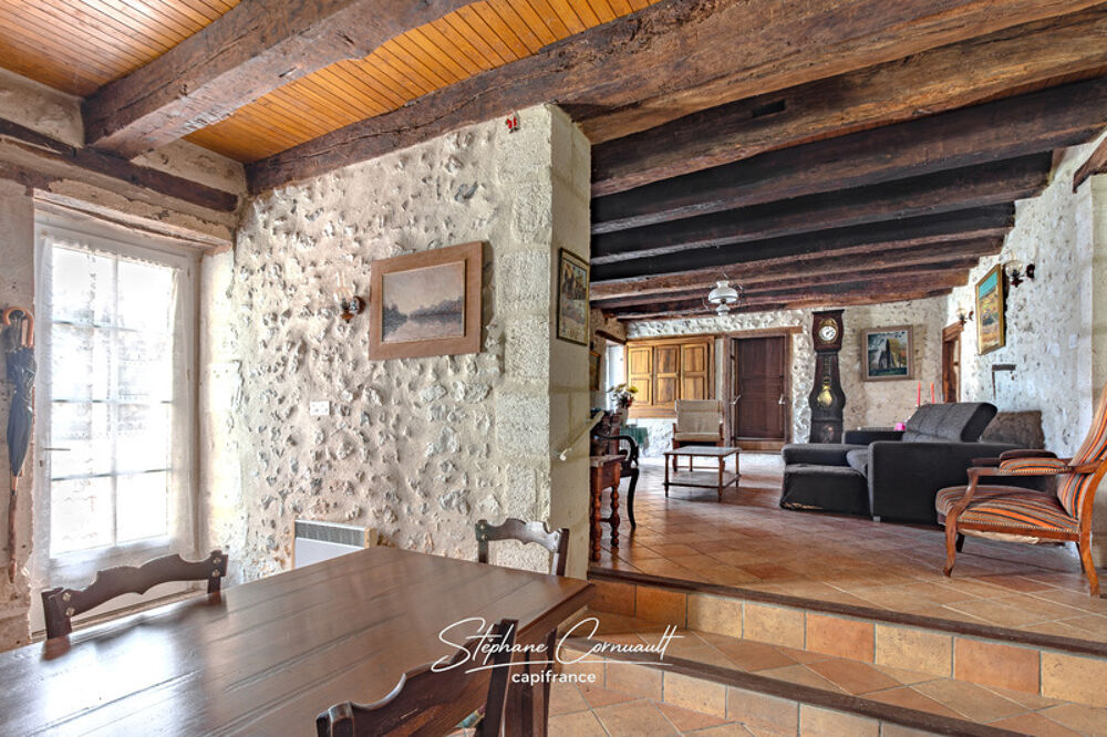 Vente Maison Maison en pierre de 157m² avec 6,3ha de bois et prairies Annesse et beaulieu