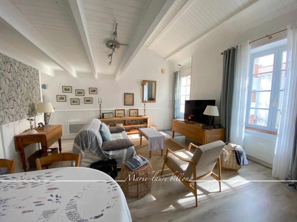 Vente Maison Maison à vendre 2 pièces SAINT GILLES CROIX DE VIE (85)- T2 mezzanine avec sa courette et une dépendance Saint gilles croix de vie