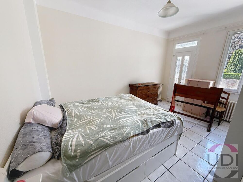 Maison et garages locatifs sur Gueret