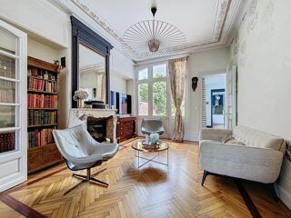  Maison � vendre 7 pi�ces 205 m�