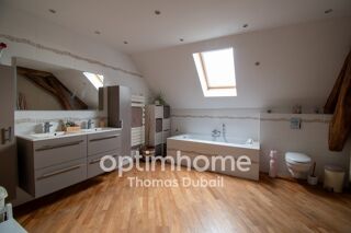  Maison à vendre 10 pièces 251 m²