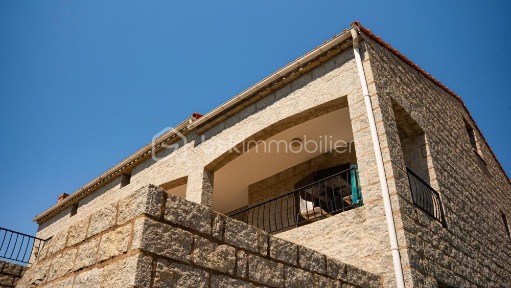 à vendre  Propriété/château Lecci (20137)