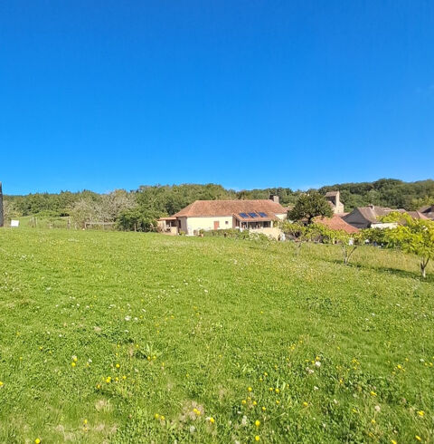   Maison lotoise, 4 pi�ces + annexes sur terrain de 3600 m� � vendre � Salvezou (20 mn de CAHORS) Maison - 4 pi�ce(s) - 81 m�