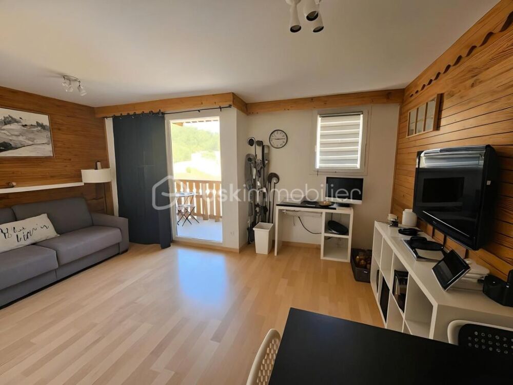 Studio 4 couchages avec coin montagne  VUE MONTAGNES  PISCINE