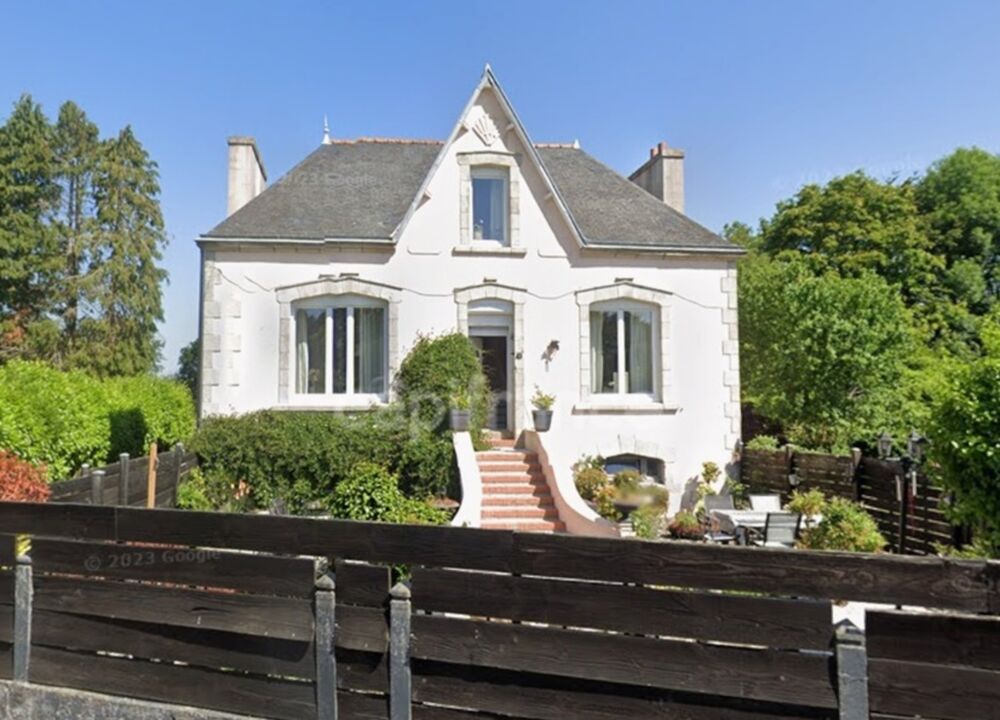 Maison 5 pièces 176 m² · à Plevin · 176 m² · 181 044 €