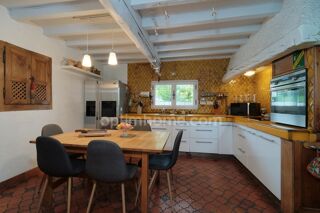  Propriété/château à vendre 11 pièces 320 m²
