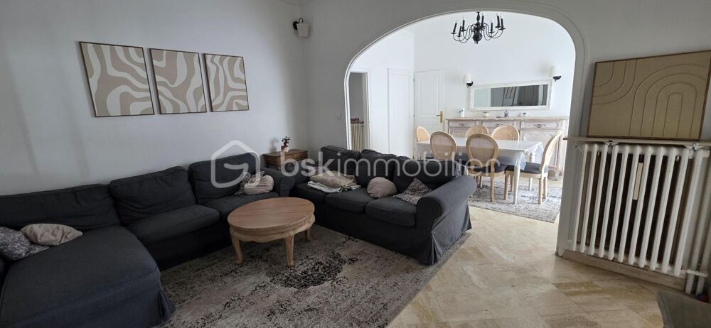 Maison bourgeoise de caractère au coeur de Sens  5 chambres  DPE C