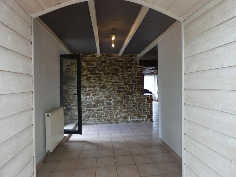 A 15mns de DINARD, maison en pierre, très bon état, 8 pièces et 6 chambres !