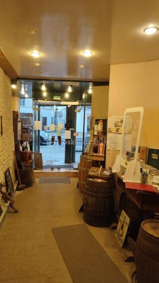  Immeuble � vendre 8 pi�ces 240 m�