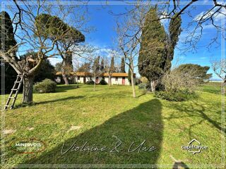  Maison à vendre 15 + pièces 610 m²
