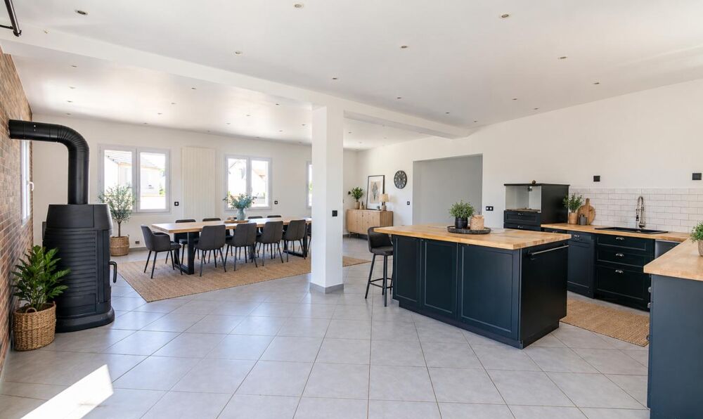 Vente Maison Maison de 310m² avec sous sol total Evry gregy sur yerre
