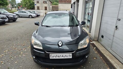 M&eacute;gane 1,6 L 110 CV EXPRESSION 5 PORTES 2012 occasion 91720 Maisse