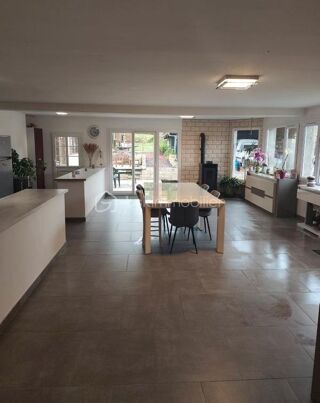  Maison � vendre 8 pi�ces 179 m�