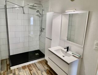  Appartement à louer 3 pièces 70 m²