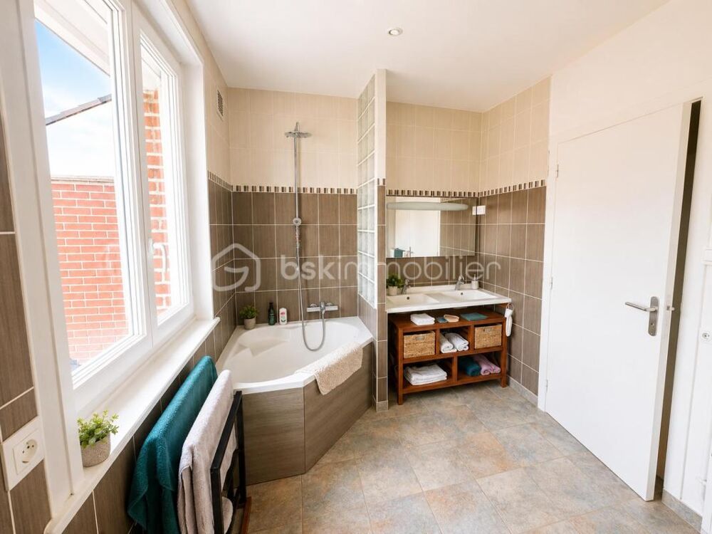 Vente Maison Maison individuelle  4 chambres terrain et dépendances Brebieres