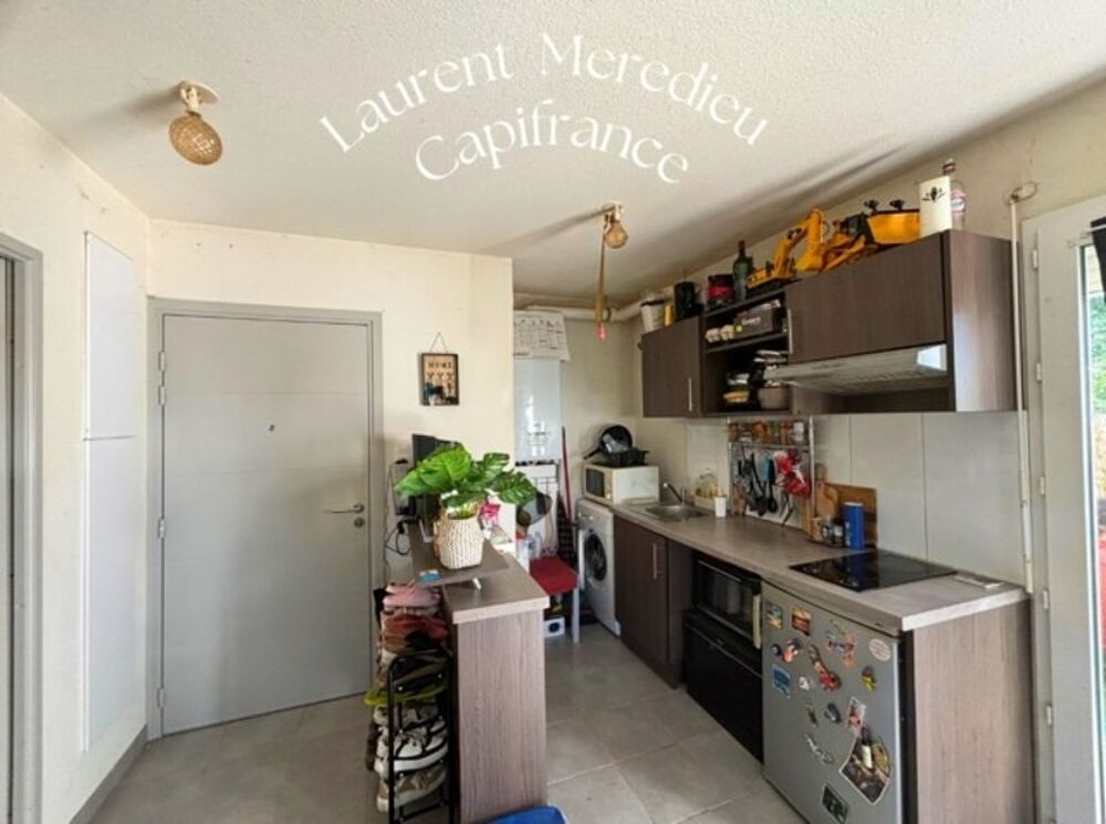 T2 loué  Dernier étage  Balcon  Parking  Saint-André-de-Cubzac