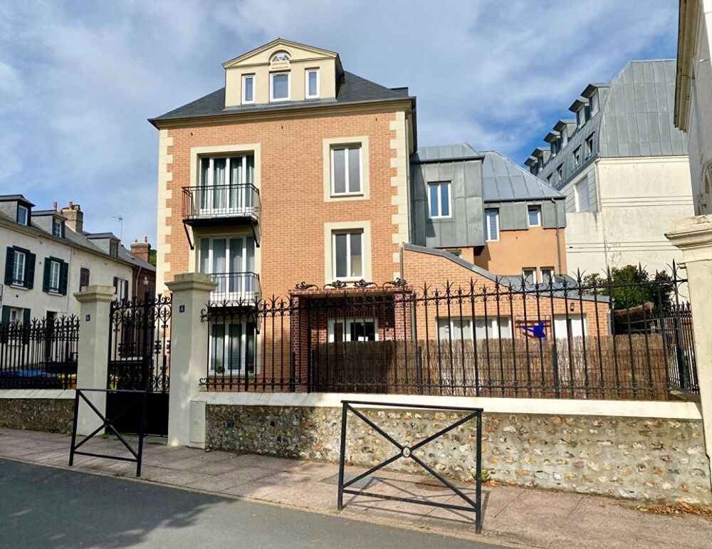 Honfleur Centre , Appartement rénové avec balcon et vue dégagée - EXCLUSIVITE