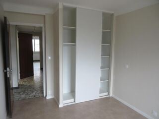  Appartement à louer 3 pièces 62 m²