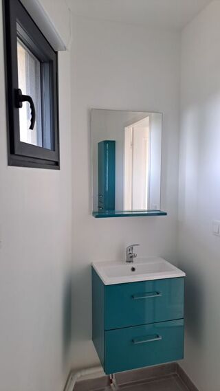  Appartement à louer 5 pièces 77 m²