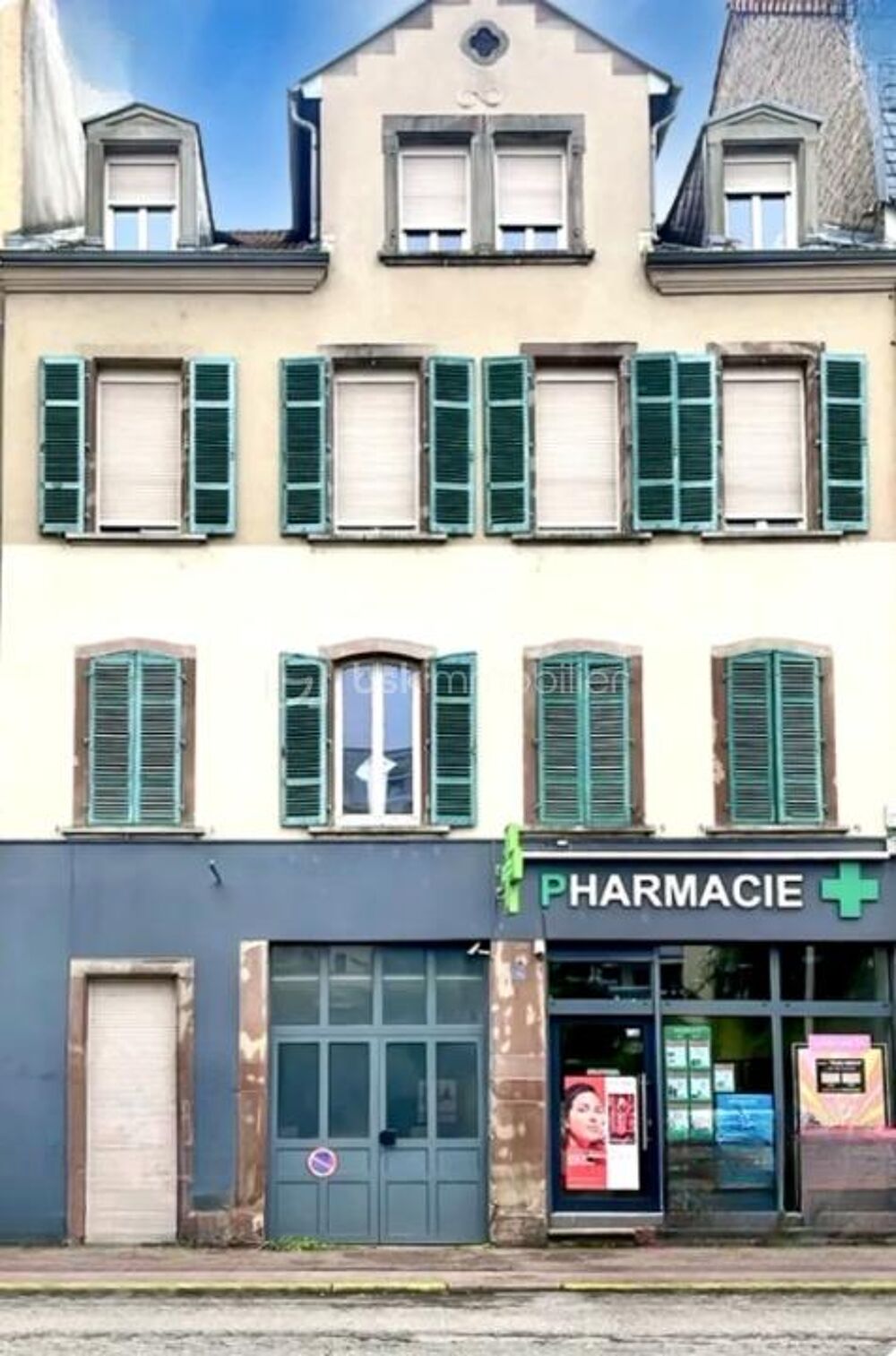 Vente Immeuble Immeuble 256 m2 hypercentre de Sarreguemines rénové & loué - Lot de 4 appartements - Rentabilité immédiate - Spécial Investisseu Sarreguemines