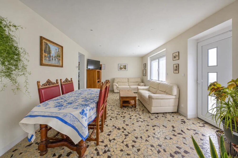 Maison 7 pièces 148 m² à Reignac avec jardin