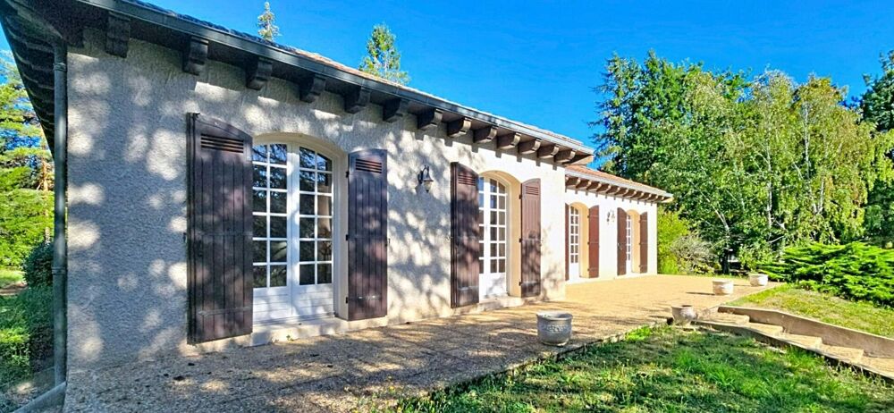 Maison traditionnelle de plain pied, sur sous-sol complet, terrain de 5061 m²