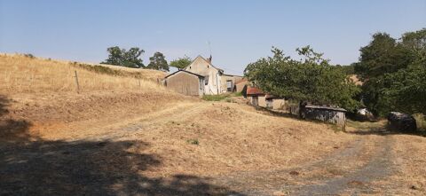   FERMETTE A RÉNOVER AVEC SES DÉPENDANCES, SUR 2,7 HA DE TERRAIN DANS CADRE BUCOLIQUE Ferme - 5 pièce(s) - 88 m²