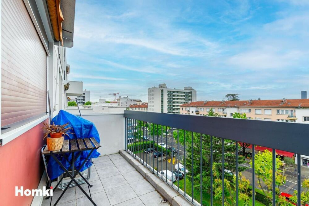 Appartement T4 de 82 m² à Villeurbanne 69100, Avenue Auguste Blanqui
