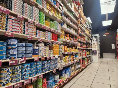 Fond de commerce alimentaire sous enseigne nationale à Cannes 385000 06400 Cannes