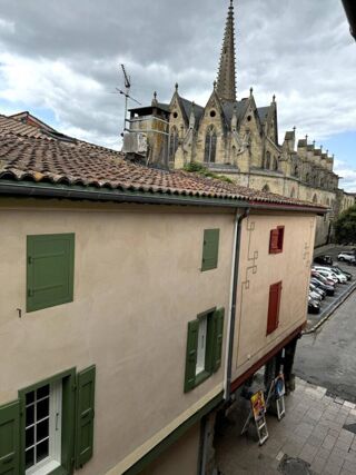  Immeuble � vendre 15 + pi�ces 380 m�