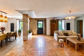  Maison � vendre 9 pi�ces 220 m�