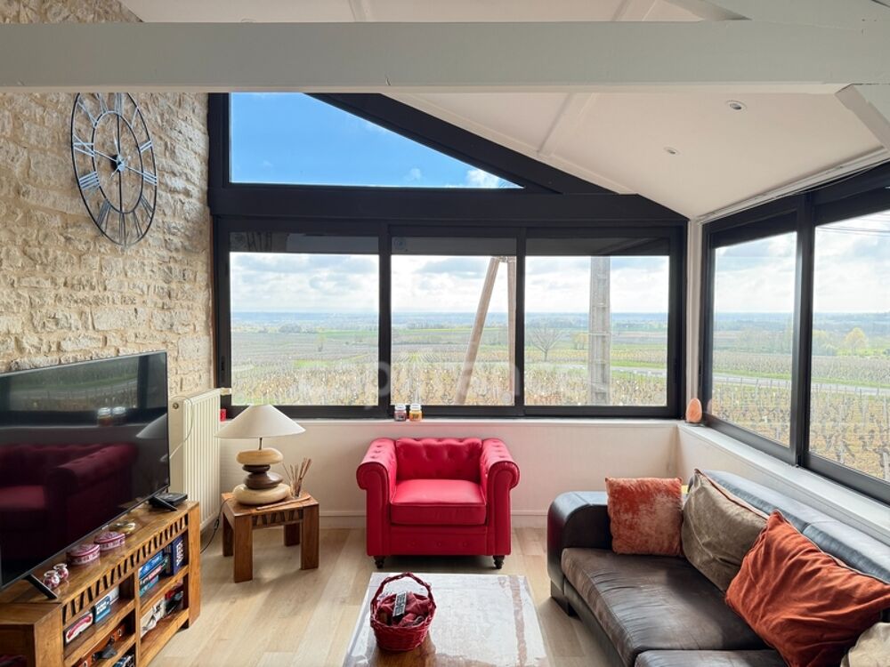 Maison en pierre avec vue exceptionnelle  Vire (71260)