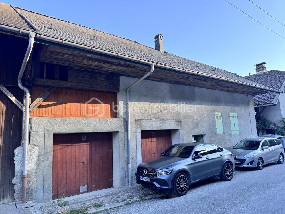 Vente Maison MAISON. 131 m². Beau potentiel de réhabilitation Saint ferreol