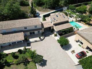  Villa � vendre 13 pi�ces 640 m�