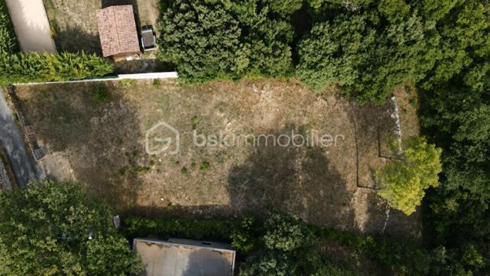 Vente Terrain Cadre agréable et beau potentiel pour ce terrain à bâtir de 1173m2 Martignargues
