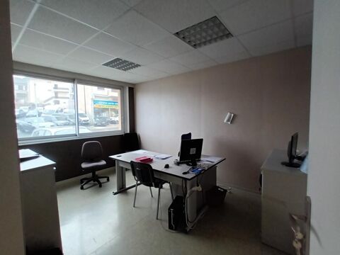   Rodez-Avenue de Paris,local professionnel de 162 m² environ 