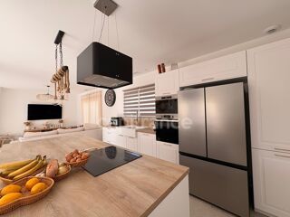  Villa à vendre 6 pièces 137 m²